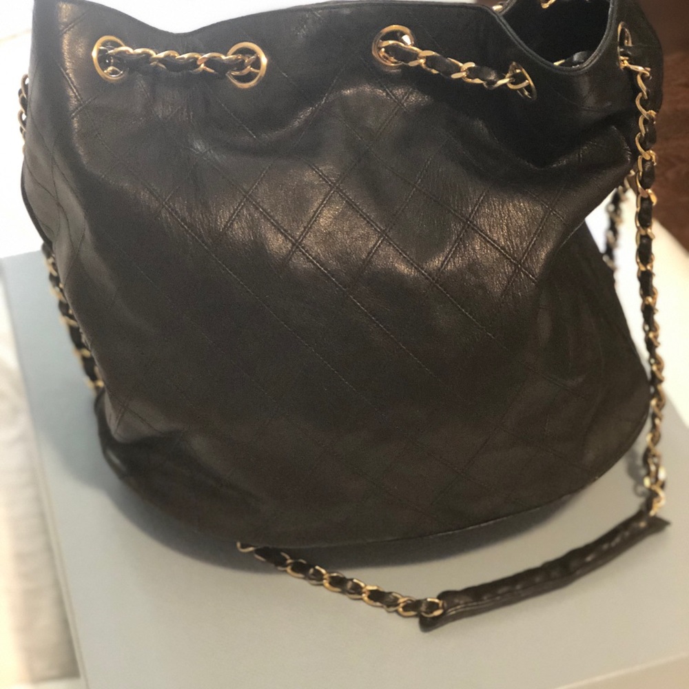 Vintage Chanel bucket bag - Picture 4 of 8